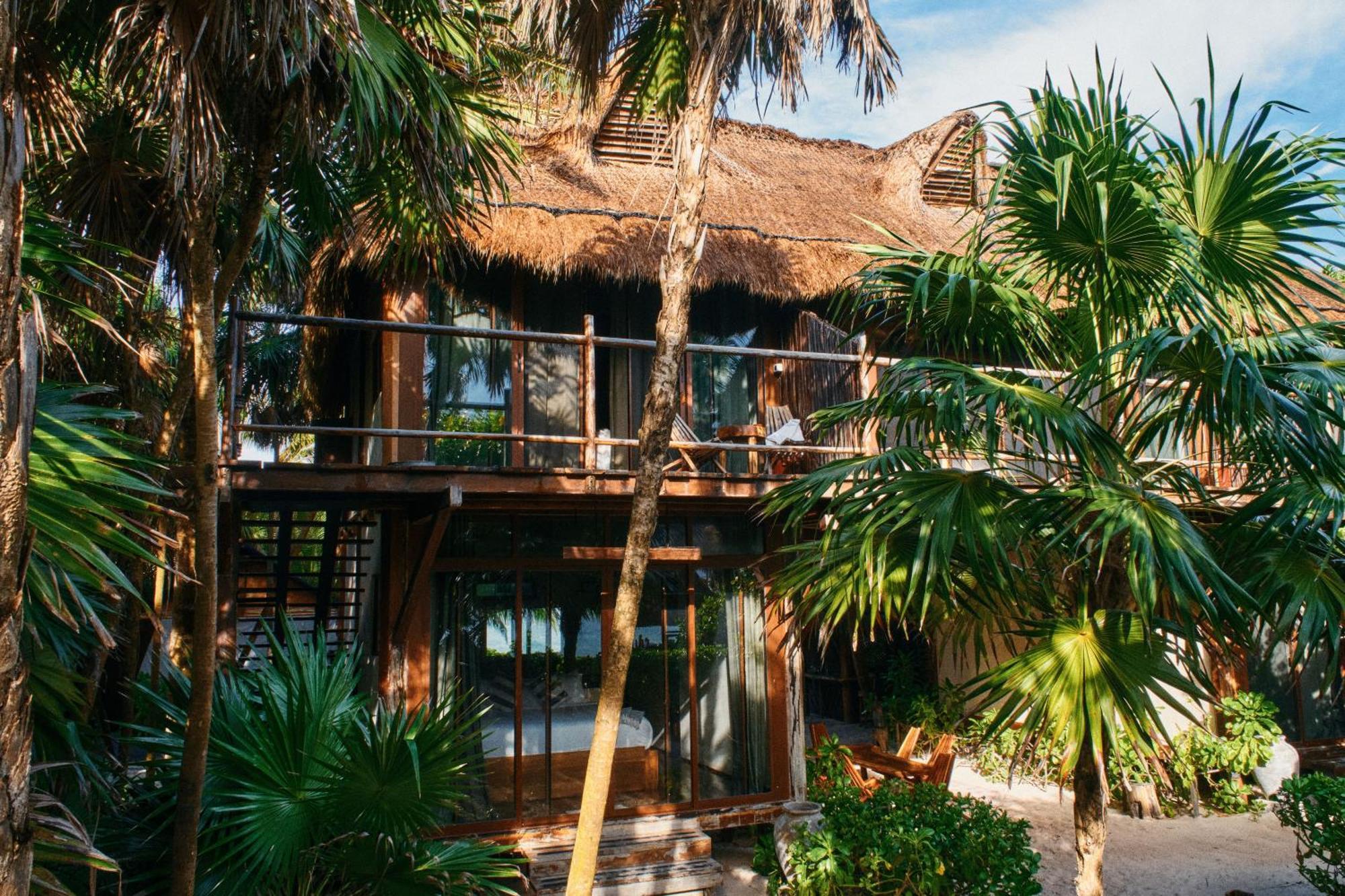 Libelula Tulum Beachfront Hotel Exterior photo