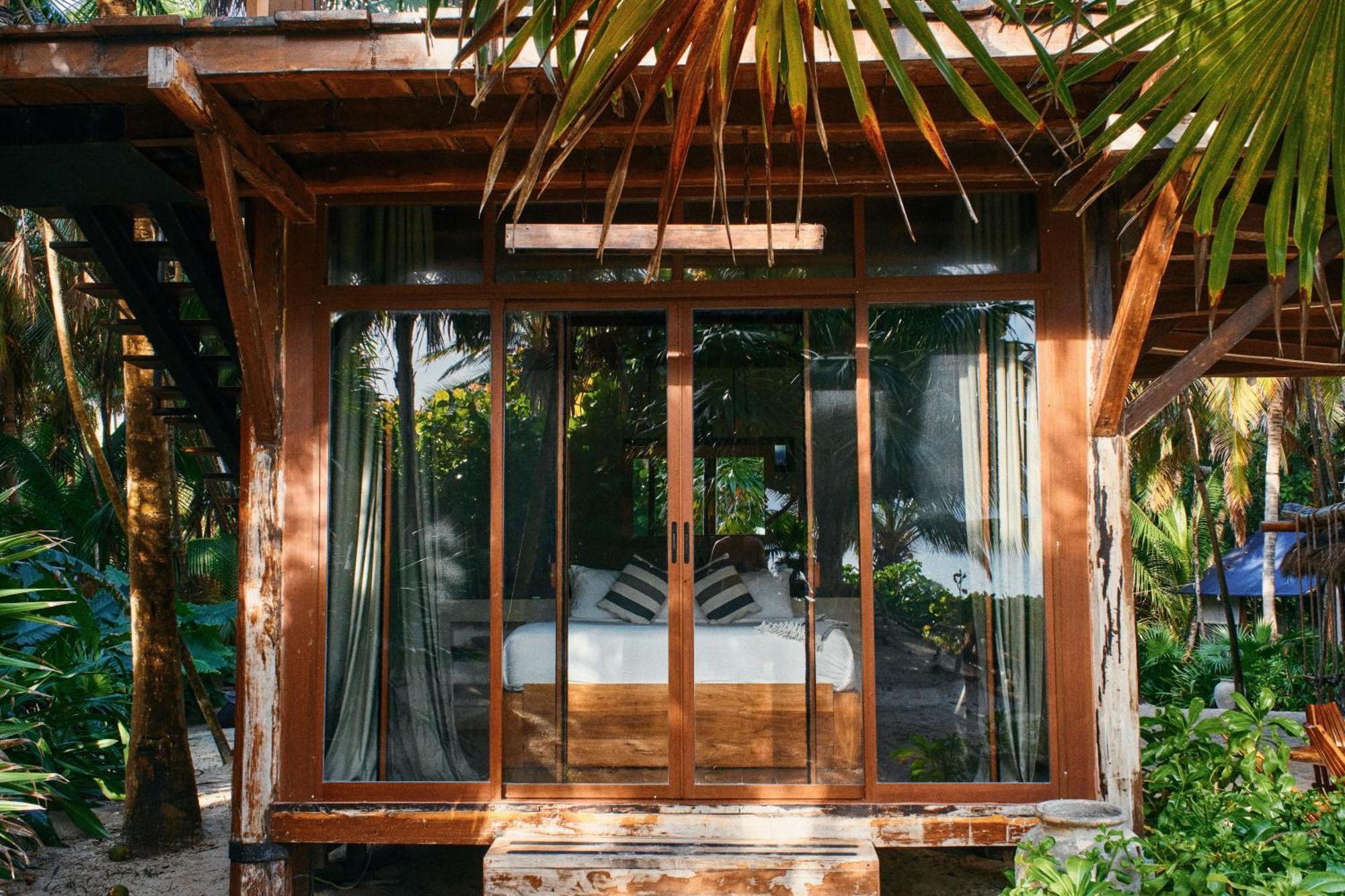 Libelula Tulum Beachfront Hotel Exterior photo