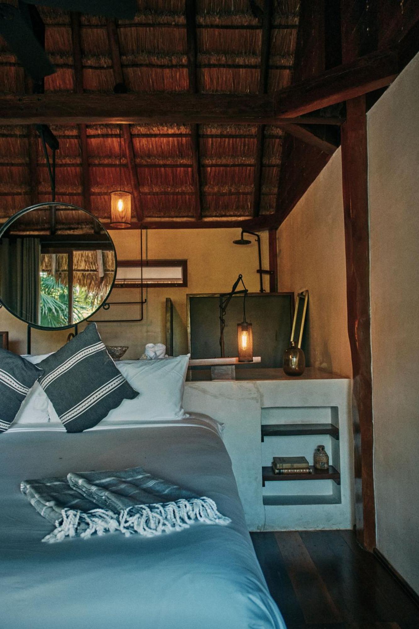 Libelula Tulum Beachfront Hotel Exterior photo