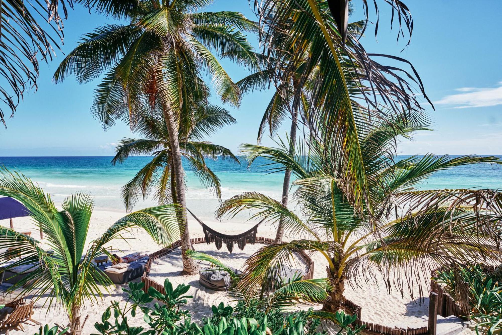 Libelula Tulum Beachfront Hotel Exterior photo