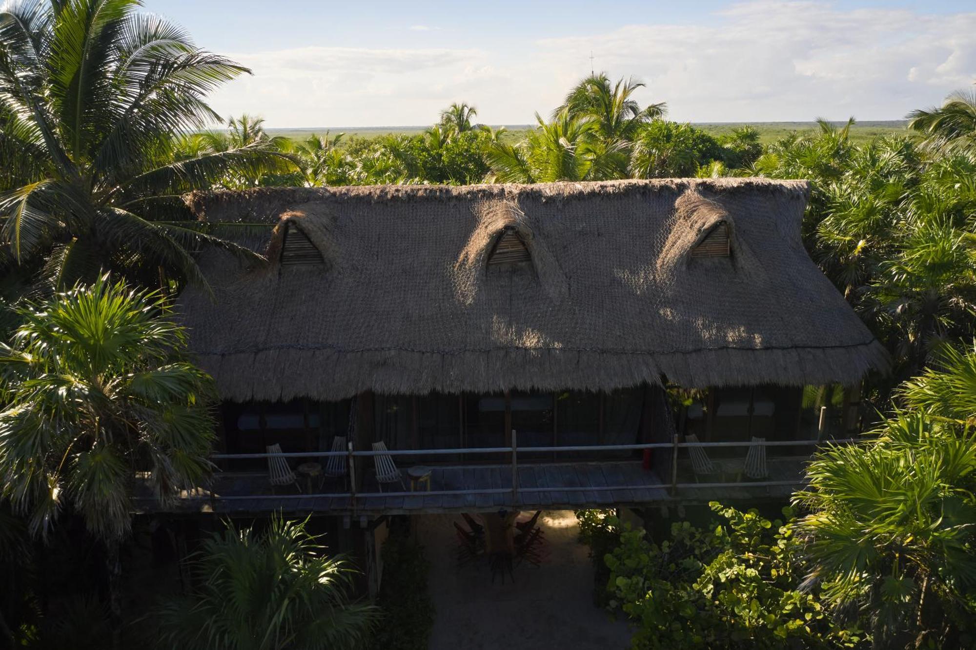 Libelula Tulum Beachfront Hotel Exterior photo