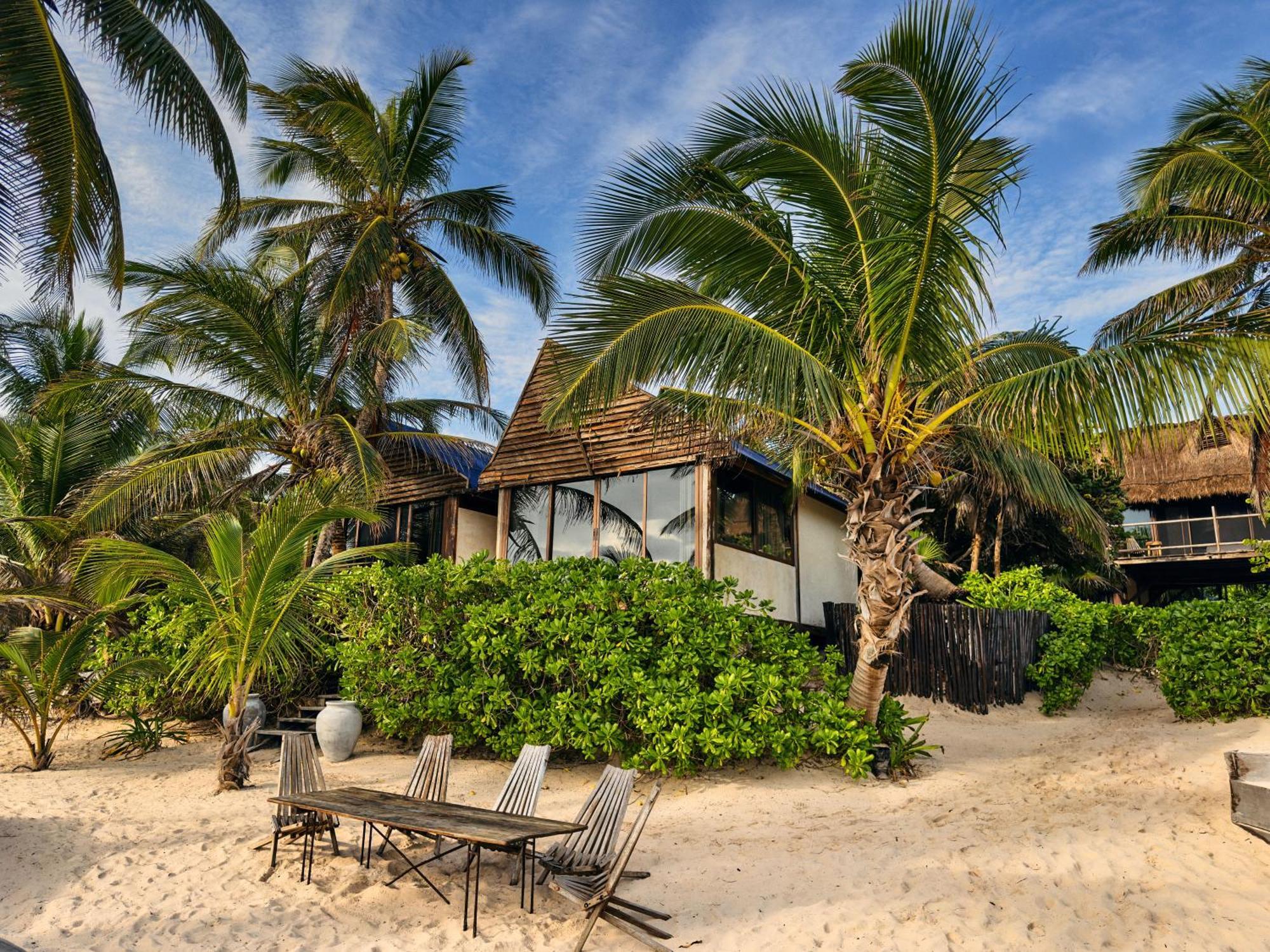 Libelula Tulum Beachfront Hotel Exterior photo