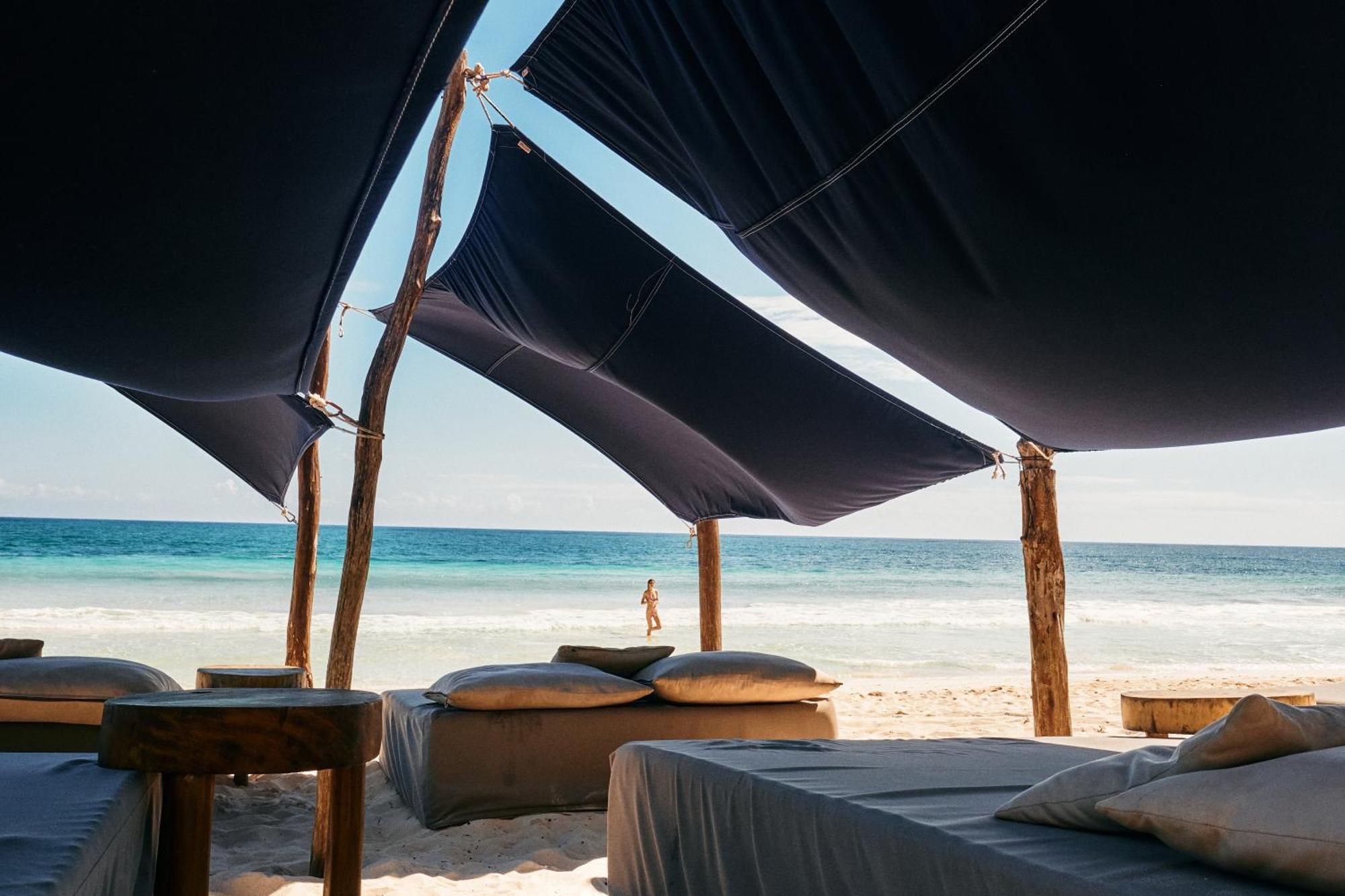 Libelula Tulum Beachfront Hotel Exterior photo